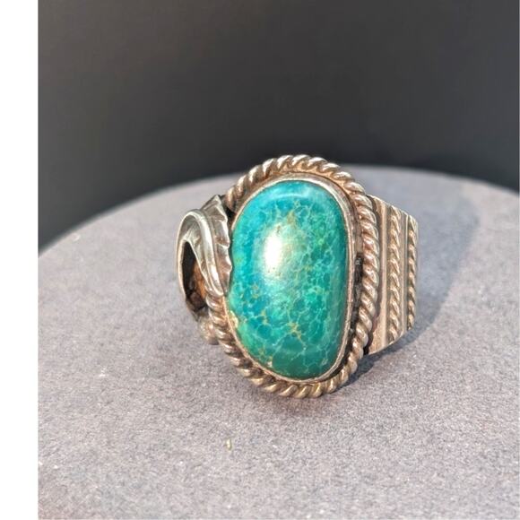 Vintage Turquoise Unmarked Sterling Silver Curved Leaf Chunky Ring Size 9.5 - Picture 5 of 13